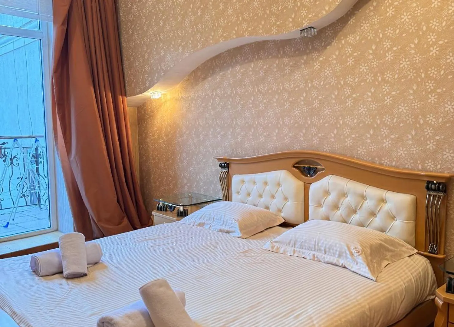 Nizami Street Central Apartment Near Boulevard & Hilton By Bakuprimeapart